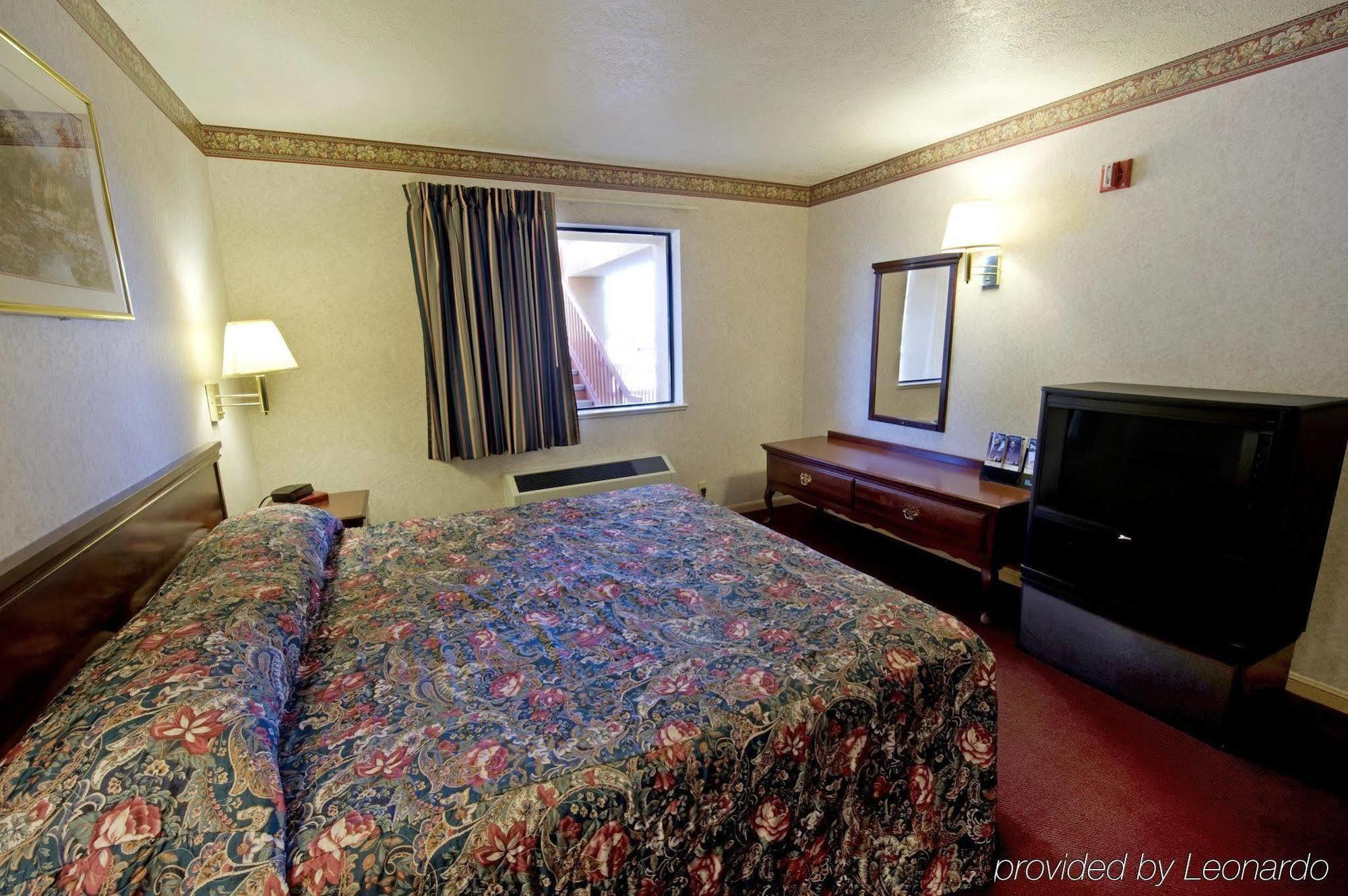 Americas Best Value Inn And Suites Houston/Northwest Brookhollow Exteriör bild
